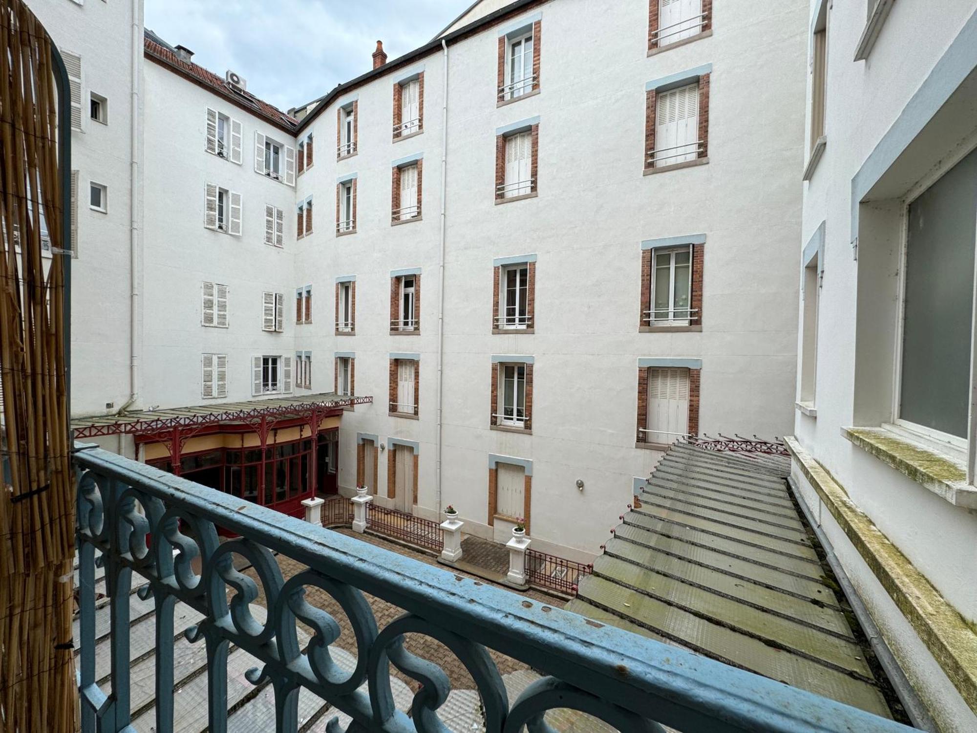 Petit Splendid - Ancien Palace, Balcon, Centre Vichy Kültér fotó
